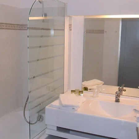 Au Bon Coin Hotel Lurbe-Saint-Christau